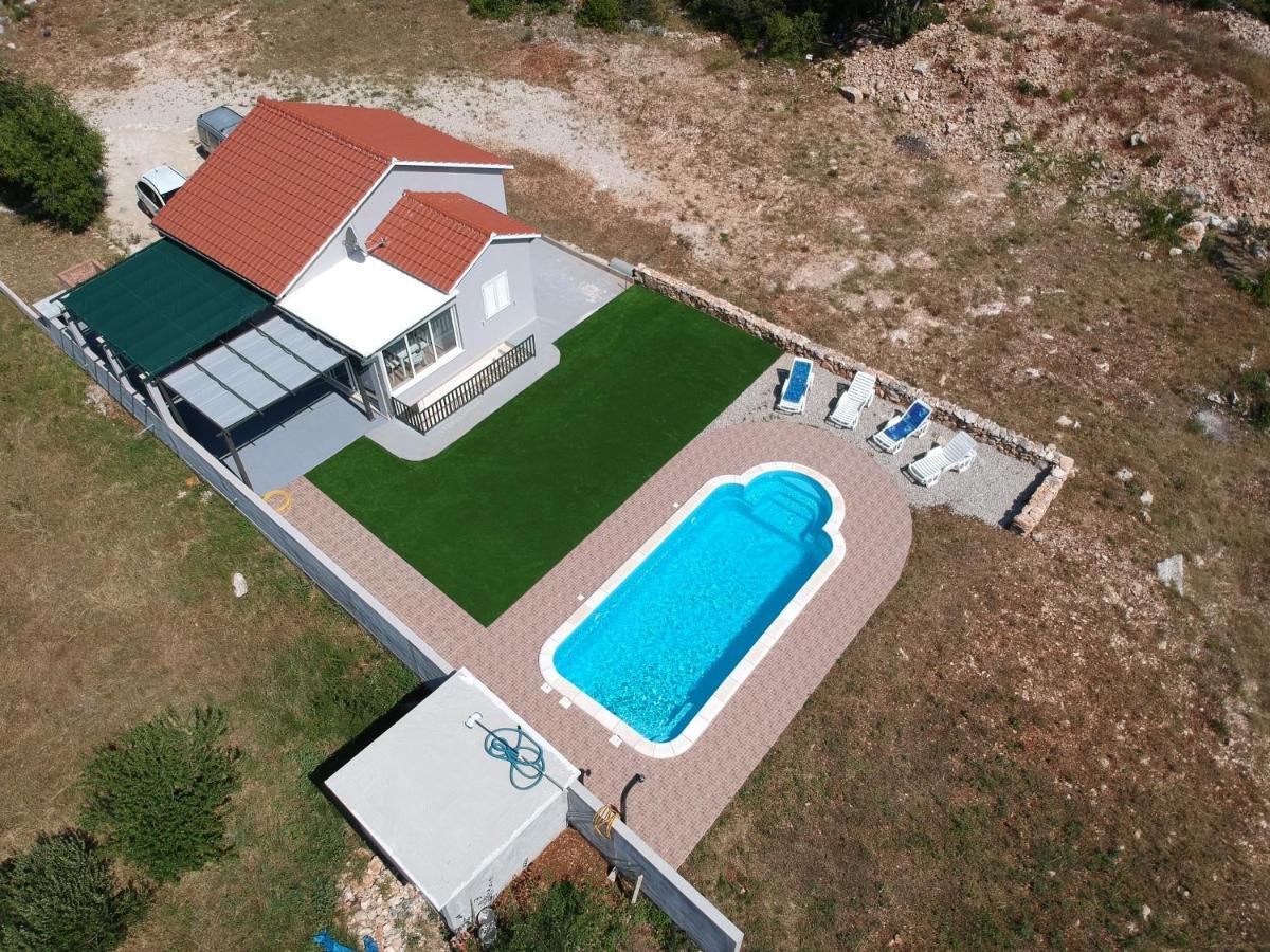 Вилла Nane Garden House With Heated Pool Mirca  Экстерьер фото