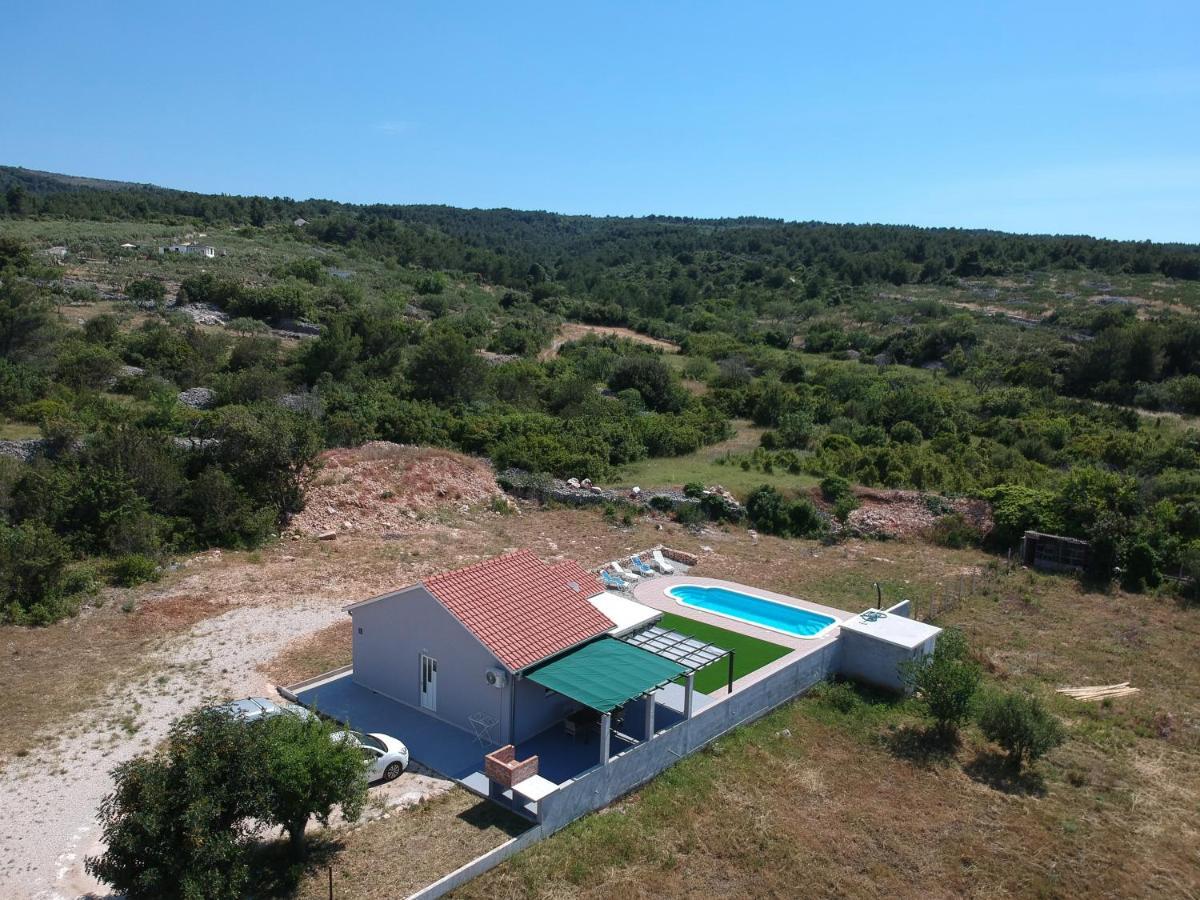 Вилла Nane Garden House With Heated Pool Mirca  Экстерьер фото