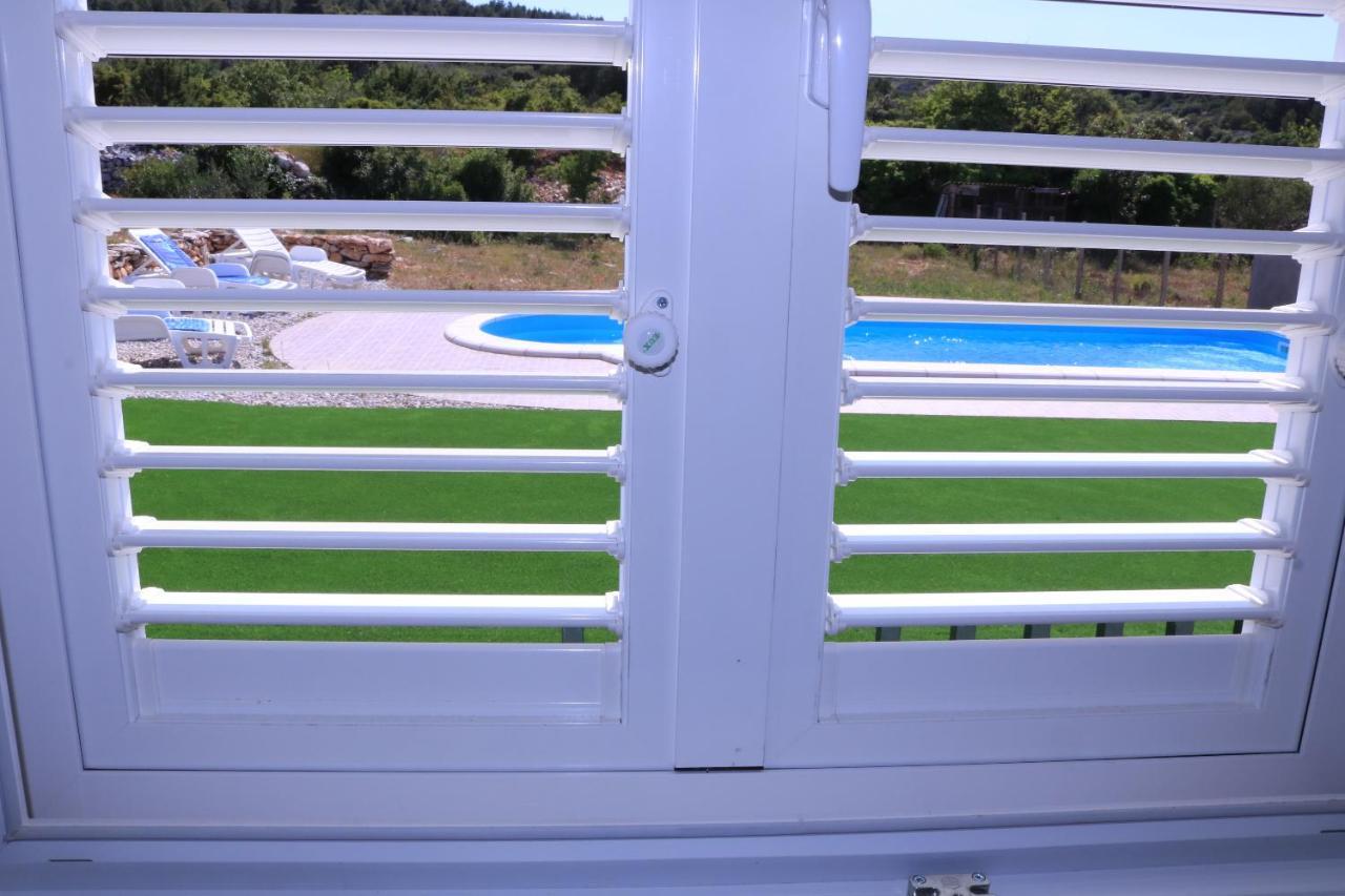 Вилла Nane Garden House With Heated Pool Mirca  Экстерьер фото