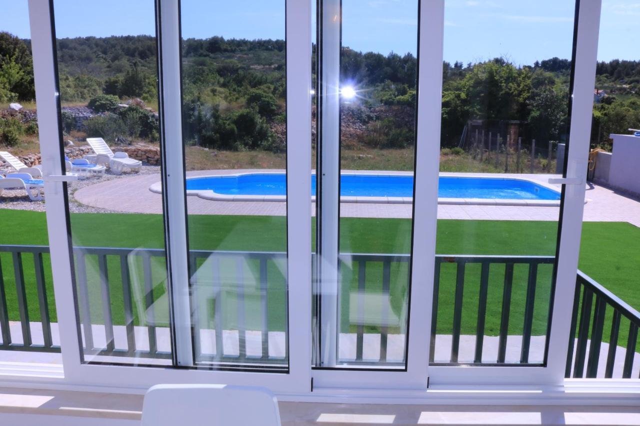 Вилла Nane Garden House With Heated Pool Mirca  Экстерьер фото